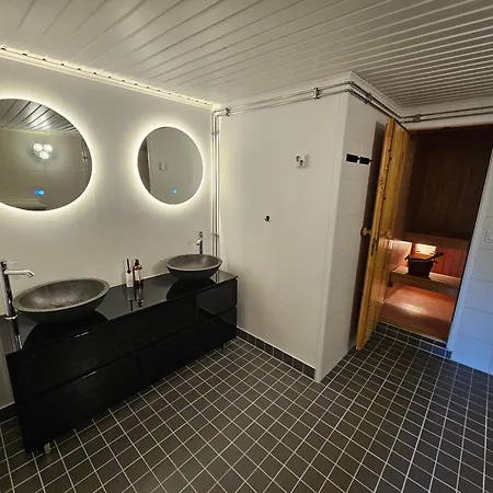 Apartament Sandmo 13 *